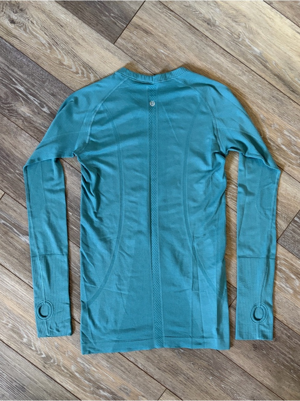 Lululemon Swiftly Tech Long Sleeve Crew - Picture 2 of 6